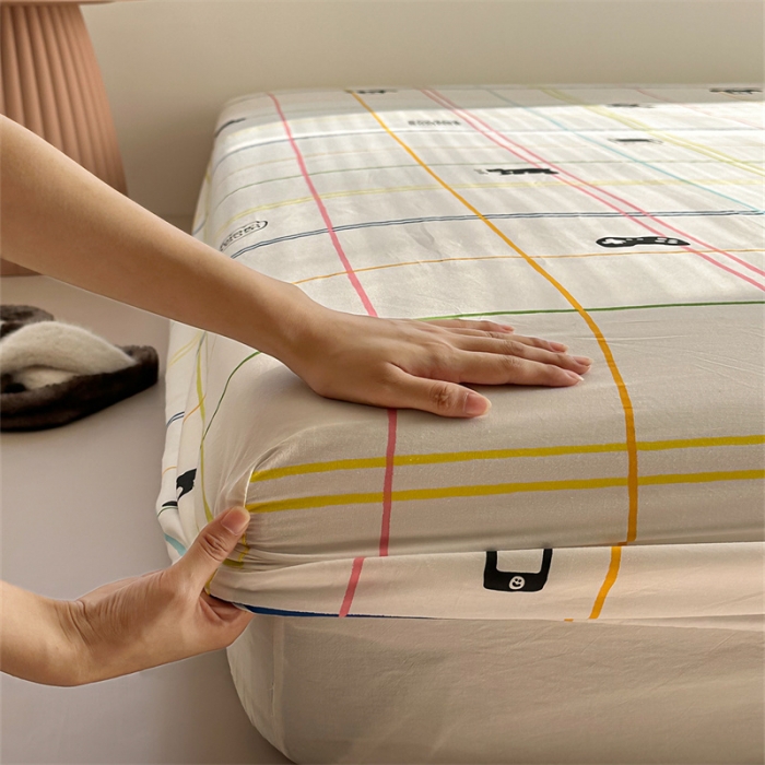 91家纺网 家纺一手货源 找家纺 洋铭区 2023新款全棉单品床笠彩条小熊