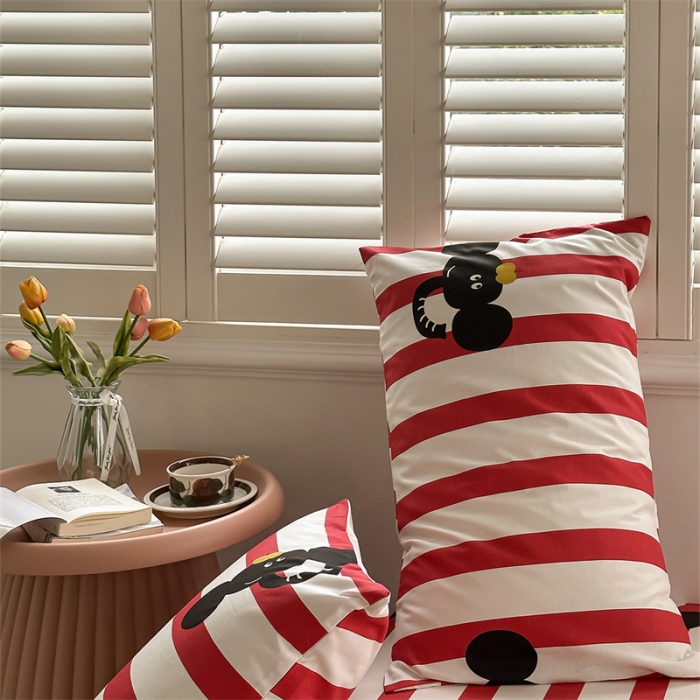 91家纺网 家纺一手货源 找家纺 洋铭区 2023新款全棉单品床笠红条小象