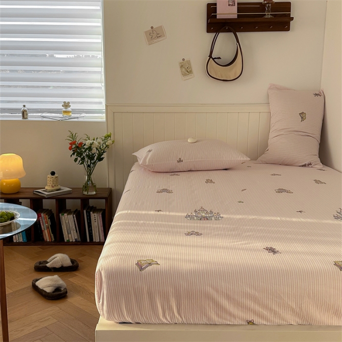 91家纺网 家纺一手货源 找家纺 洋铭区 2023新款全棉单品床笠可爱城堡