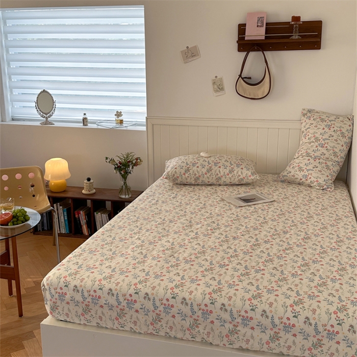 91家纺网 家纺一手货源 找家纺 洋铭区 2023新款全棉单品床笠蓝星花