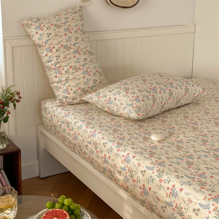 91家纺网 家纺一手货源 找家纺 洋铭区 2023新款全棉单品床笠蓝星花