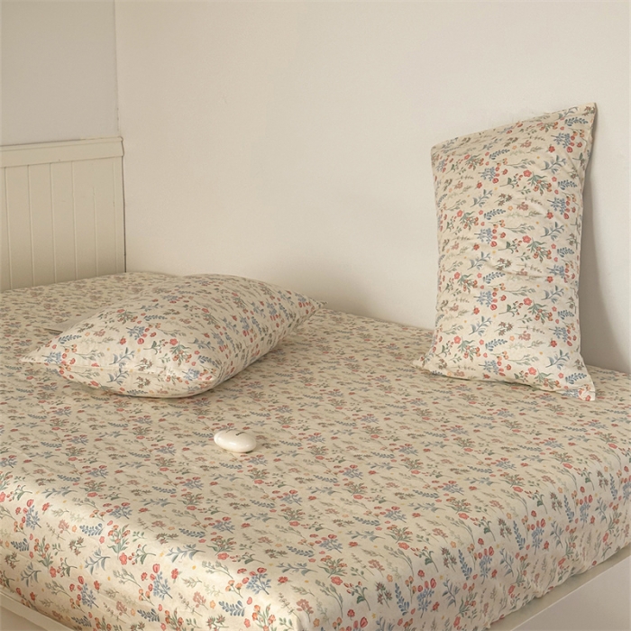 91家纺网 家纺一手货源 找家纺 洋铭区 2023新款全棉单品床笠蓝星花