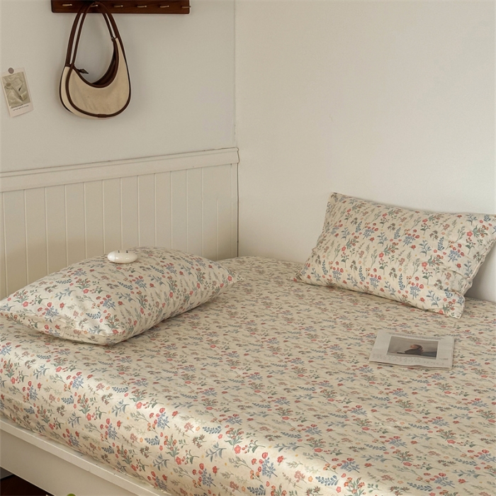 91家纺网 家纺一手货源 找家纺 洋铭区 2023新款全棉单品床笠蓝星花