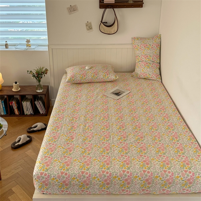 91家纺网 家纺一手货源 找家纺 洋铭区 2023新款全棉单品床笠蜜恋粉花