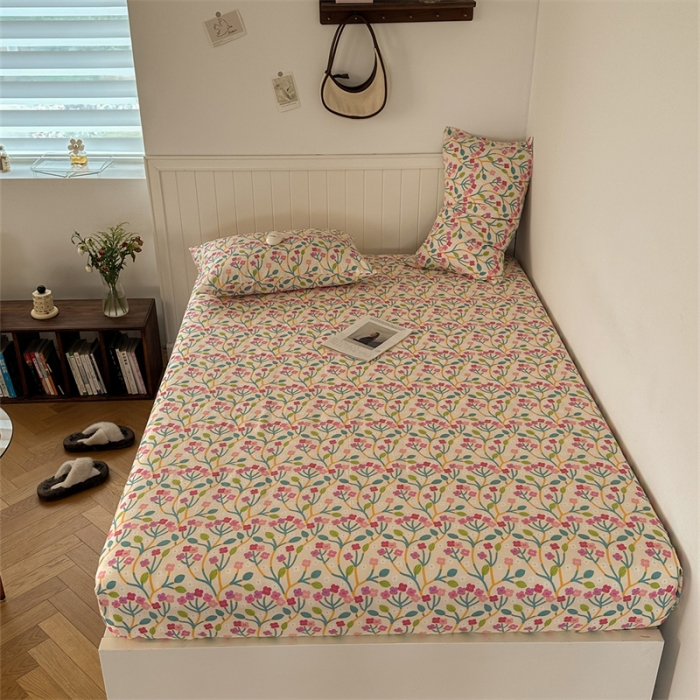 91家纺网 家纺一手货源 找家纺 洋铭区 2023新款全棉单品床笠小花紫粉