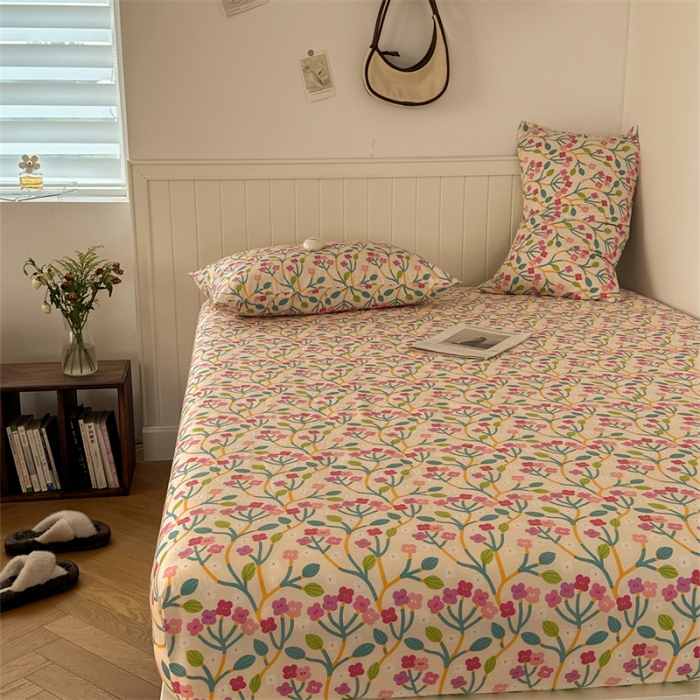 91家纺网 家纺一手货源 找家纺 洋铭区 2023新款全棉单品床笠小花紫粉