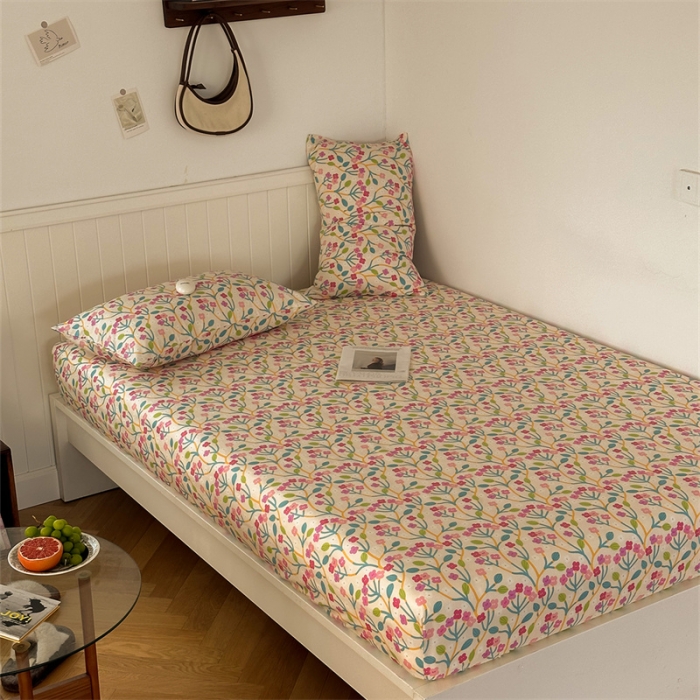 91家纺网 家纺一手货源 找家纺 洋铭区 2023新款全棉单品床笠小花紫粉