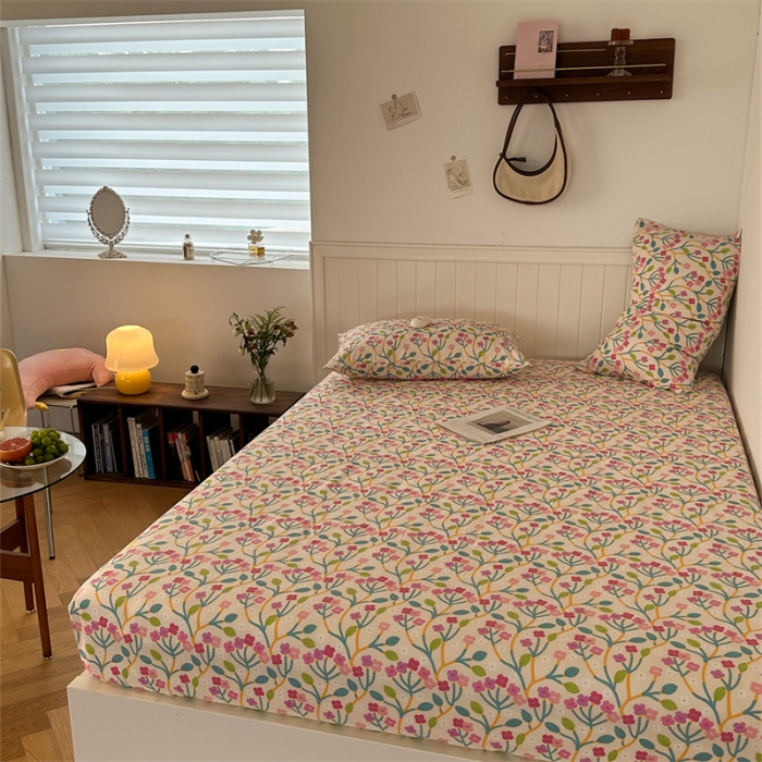 91家纺网 家纺一手货源 找家纺 洋铭区 2023新款全棉单品床笠小花紫粉