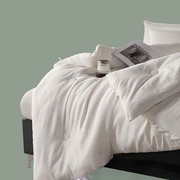 91家纺网 家纺一手货源 找家纺 丽卡家纺 2023新款高克重加厚三层大提花秋冬被被子被芯- 蒙娜丽莎