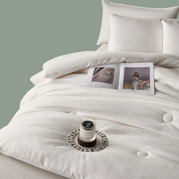 91家纺网 家纺一手货源 找家纺 丽卡家纺 2023新款高克重加厚三层大提花秋冬被被子被芯- 蒙娜丽莎