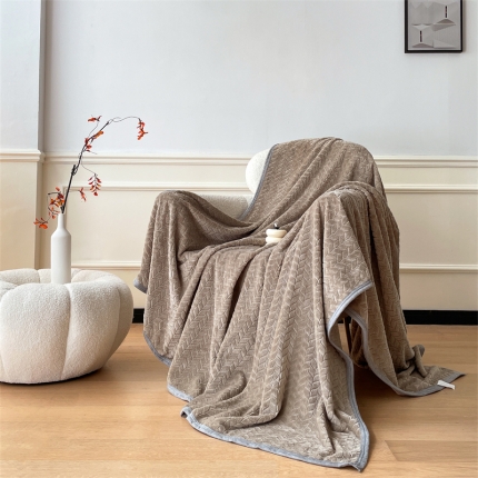 91家纺网 家纺一手货源 找家纺 （总）兰紫橙家纺 2025新款贝贝绒毛毯280克重加厚跨境