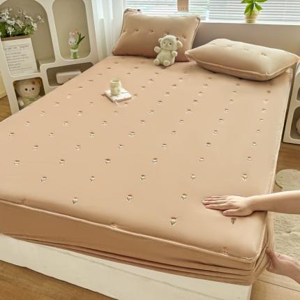 91家纺网 家纺一手货源 找家纺 宇航2023新款婴儿绒宝宝绒牛奶绒夹棉绣花床笠三件套 郁金香—卡其