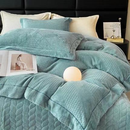 91家纺网 家纺一手货源 找家纺 （总）舒梦琪 2024新款牛奶绒立体雕花床盖四件套