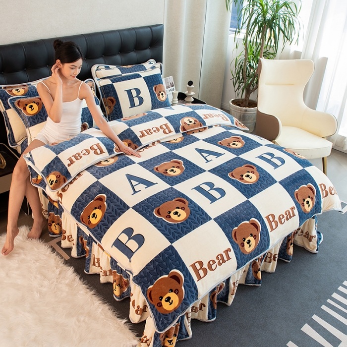 91家纺网 家纺一手货源 找家纺 2024直播印花8.5斤牛奶绒金貂水晶法莱珊瑚绒四件套床裙款 Ab熊