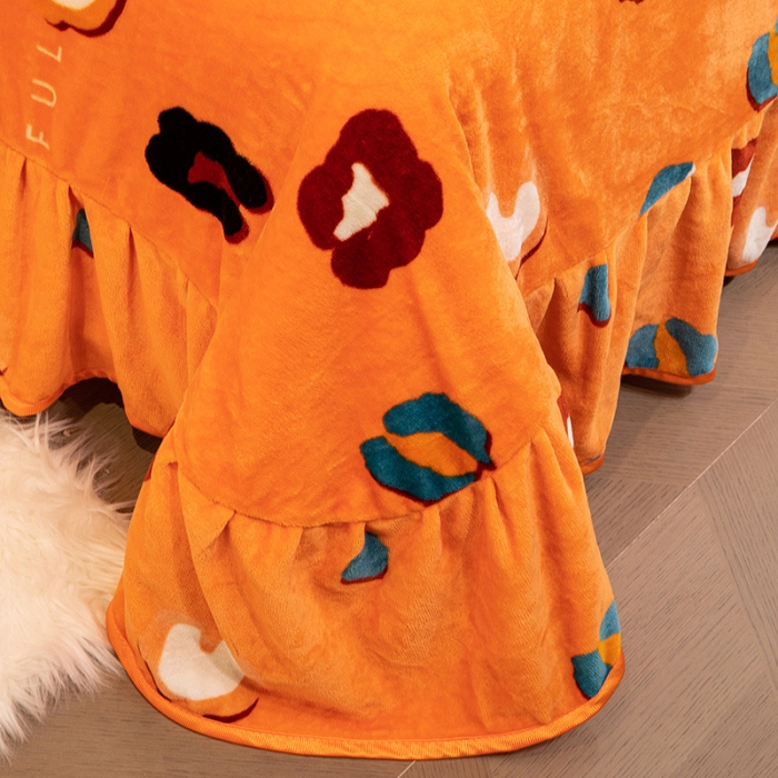 91家纺网 家纺一手货源 找家纺 2024直播印花8.5斤牛奶绒金貂水晶法莱珊瑚绒四件套床裙款 动物足迹