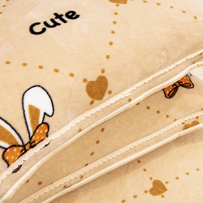 91家纺网 家纺一手货源 找家纺 2024印花8.5斤牛奶绒金貂水晶法莱珊瑚绒四件套床裙款 可爱兔兔