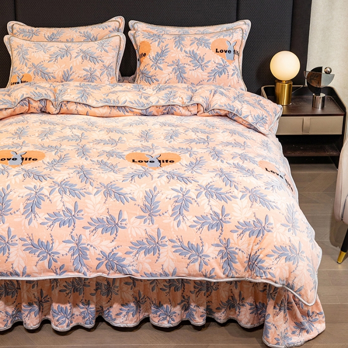 91家纺网 家纺一手货源 找家纺 2024直播印花8.5斤牛奶绒金貂水晶法莱珊瑚绒四件套床裙款 叶叶深情