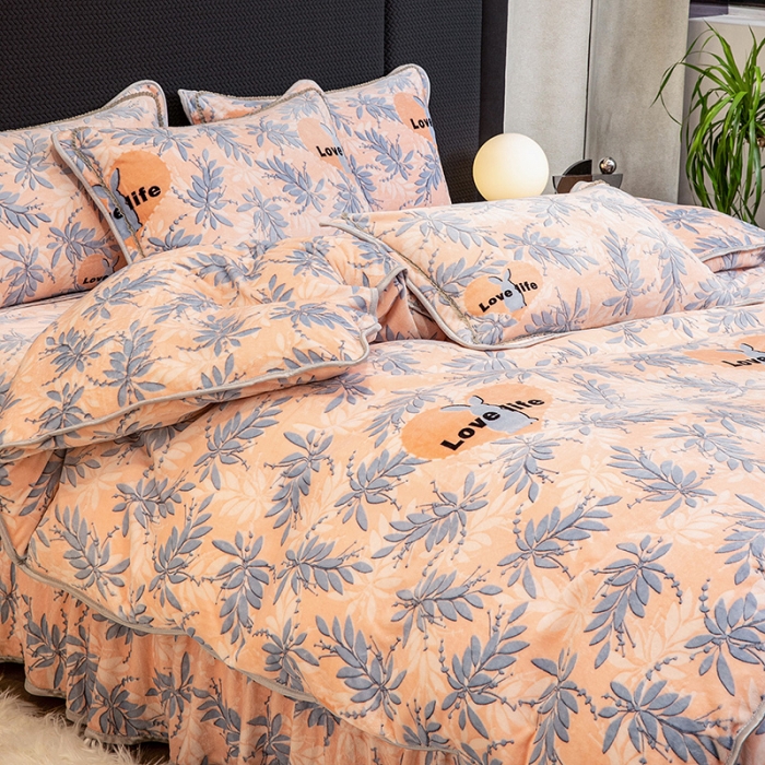 91家纺网 家纺一手货源 找家纺 2024直播印花8.5斤牛奶绒金貂水晶法莱珊瑚绒四件套床裙款 叶叶深情