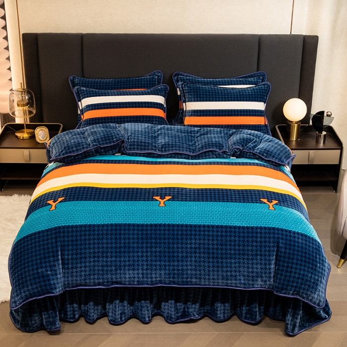 91家纺网 家纺一手货源 找家纺 2024直播印花8.5斤牛奶绒金貂水晶法莱珊瑚绒四件套床裙款 字母Y