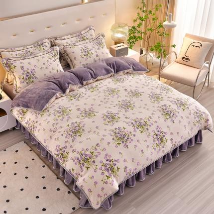 91家纺网 家纺一手货源 找家纺 盈超2023新款A类8.5到9斤印花牛奶绒金貂绒床裙款保暖绒四件套紫薰