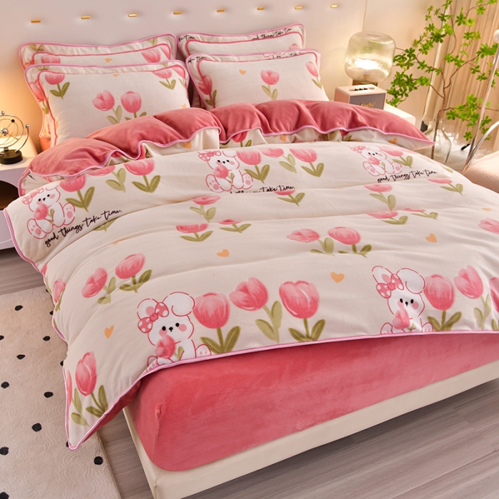 91家纺网 家纺一手货源 找家纺 新款A类8.5到9斤印花牛奶绒金貂绒床裙款保暖绒四件套 花间兔-床笠款