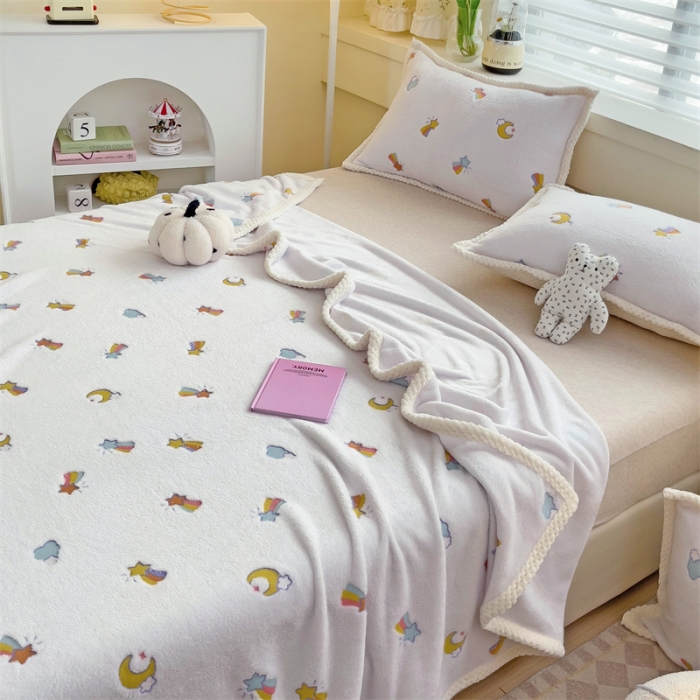 91家纺网 家纺一手货源 找家纺 锦威郎 2023新款毛毯床单保暖加厚珊瑚绒双面午睡毯云朵绒多功能毛毯 彩虹白