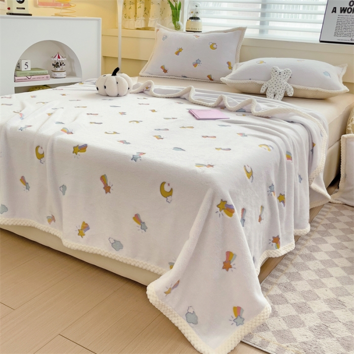 91家纺网 家纺一手货源 找家纺 锦威郎 2023新款毛毯床单保暖加厚珊瑚绒双面午睡毯云朵绒多功能毛毯 彩虹白