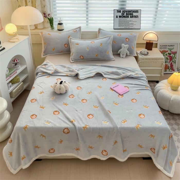 91家纺网 家纺一手货源 找家纺 锦威郎 2023新款毛毯床单保暖加厚珊瑚绒双面午睡毯云朵绒多功能毛毯 狮子灰