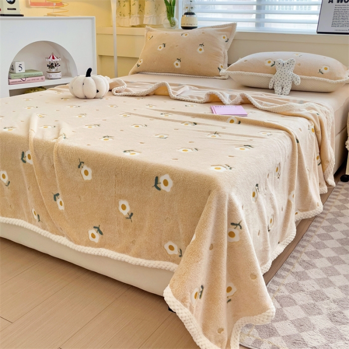 91家纺网 家纺一手货源 找家纺 锦威郎 2023新款毛毯床单保暖加厚珊瑚绒双面午睡毯云朵绒多功能毛毯 小花黄