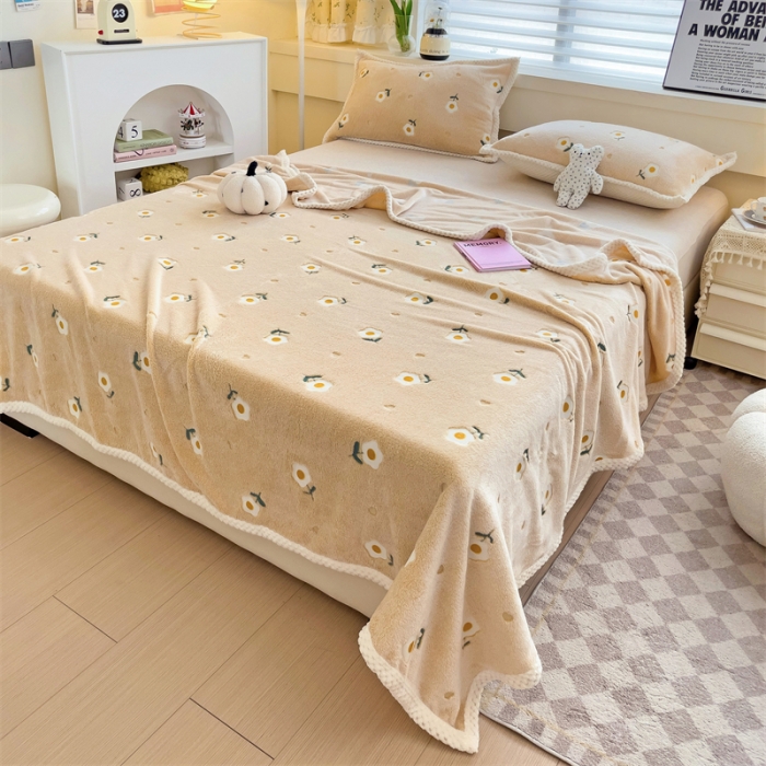 91家纺网 家纺一手货源 找家纺 锦威郎 2023新款毛毯床单保暖加厚珊瑚绒双面午睡毯云朵绒多功能毛毯 小花黄