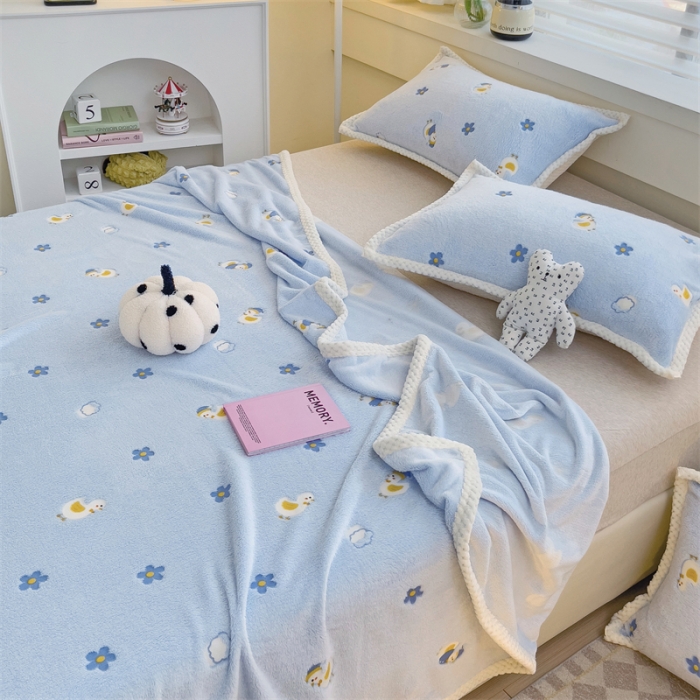 91家纺网 家纺一手货源 找家纺 锦威郎 2023新款毛毯床单保暖加厚珊瑚绒双面午睡毯云朵绒多功能毛毯 鸭子蓝