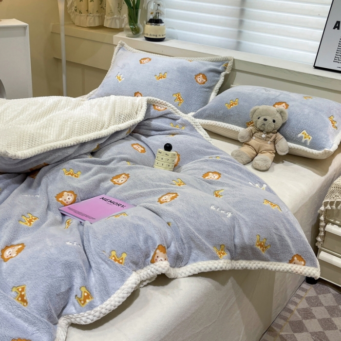 91家纺网 家纺一手货源 找家纺 锦威郎 2023新款云朵绒保暖牛奶绒毛毯绒单被套加绒加厚法莱绒四件套 狮子灰