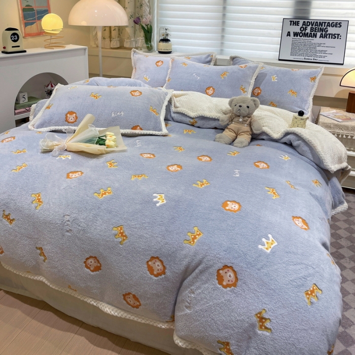 91家纺网 家纺一手货源 找家纺 锦威郎 2023新款云朵绒保暖牛奶绒毛毯绒单被套加绒加厚法莱绒四件套 狮子灰