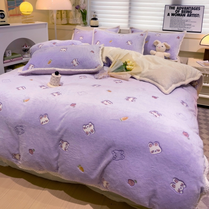 91家纺网 家纺一手货源 找家纺 锦威郎 2023新款云朵绒保暖牛奶绒毛毯绒单被套加绒加厚法莱绒四件套 小兔紫