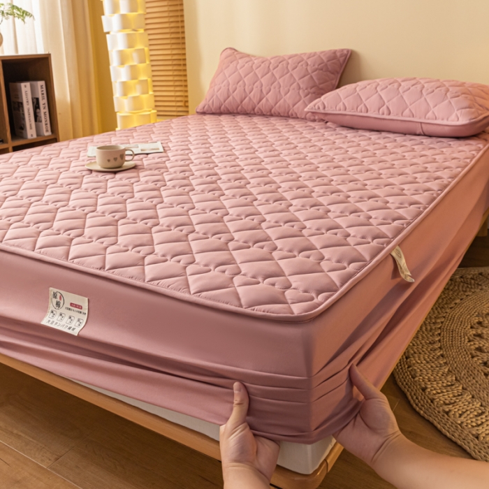 91家纺网 家纺一手货源 找家纺 笠裙 2024新款床笠A类原棉床罩夹棉抗菌床床罩床垫保护套 豆沙爱心款