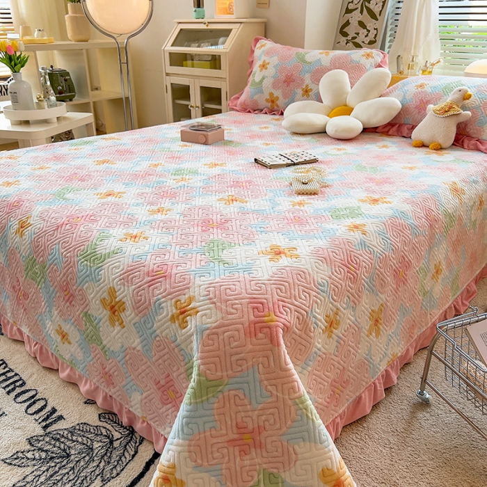 91家纺网 家纺一手货源 找家纺 慕木  2025新款A类小清新加厚多功能牛奶绒夹棉床盖 花田