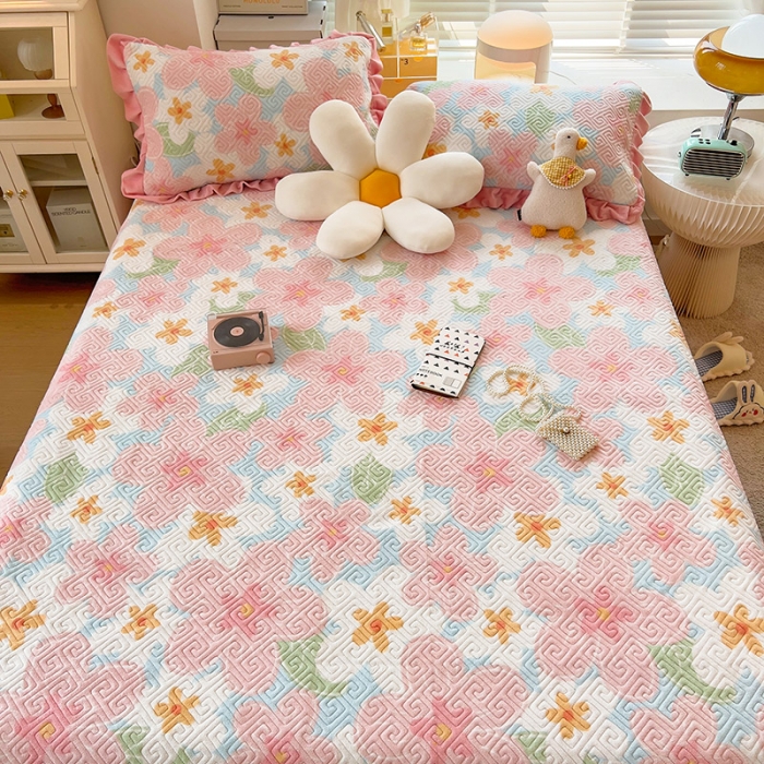 91家纺网 家纺一手货源 找家纺 慕木  2025新款A类小清新加厚多功能牛奶绒夹棉床盖 花田