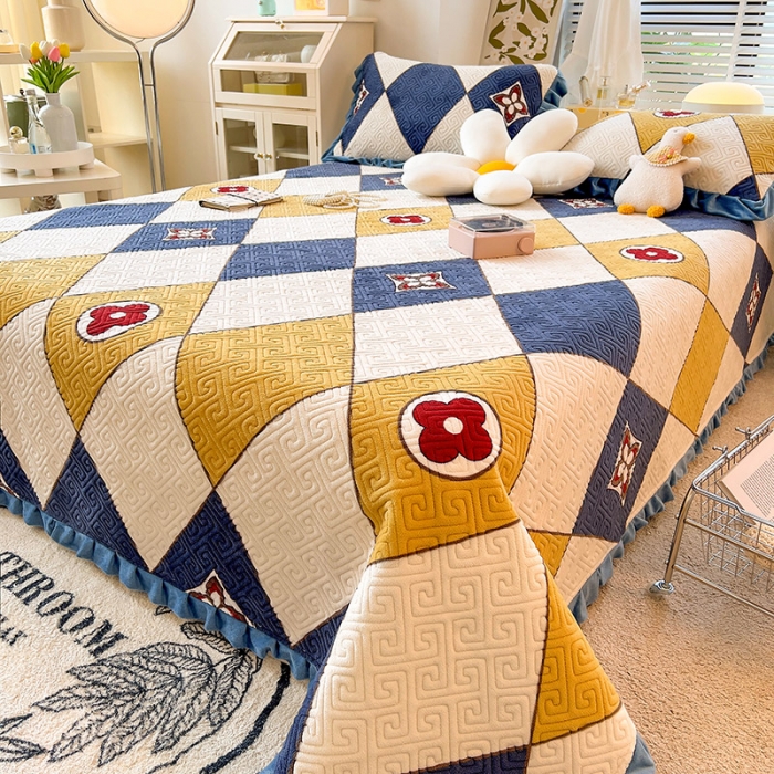 91家纺网 家纺一手货源 找家纺 慕木  2025新款A类小清新加厚多功能牛奶绒夹棉床盖 菱花