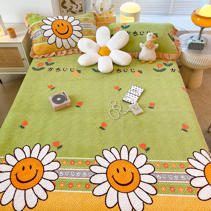 91家纺网 家纺一手货源 找家纺 慕木  2025新款A类小清新加厚多功能牛奶绒夹棉床盖 太阳花