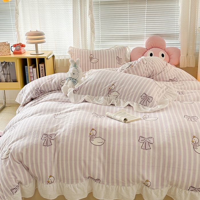 91家纺网 家纺一手货源 找家纺 昔可 2023新款韩系ins花边款牛奶绒四件套 芭蕾天鹅