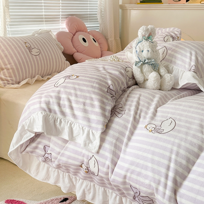 91家纺网 家纺一手货源 找家纺 昔可 2023新款韩系ins花边款牛奶绒四件套 芭蕾天鹅