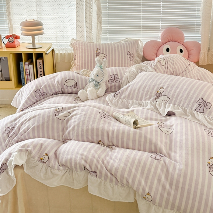 91家纺网 家纺一手货源 找家纺 昔可 2023新款韩系ins花边款牛奶绒四件套 芭蕾天鹅