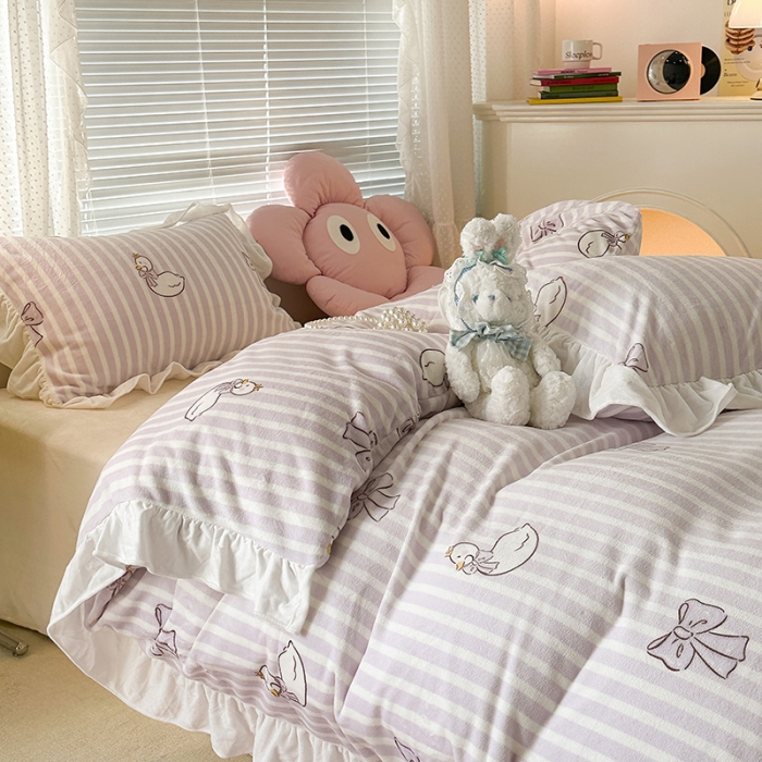 91家纺网 家纺一手货源 找家纺 昔可 2023新款韩系ins花边款牛奶绒四件套 芭蕾天鹅