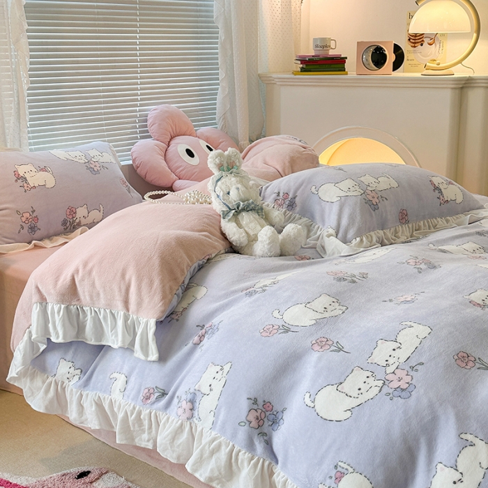 91家纺网 家纺一手货源 找家纺 昔可 2023新款韩系ins花边款牛奶绒四件套 花花小猫咪