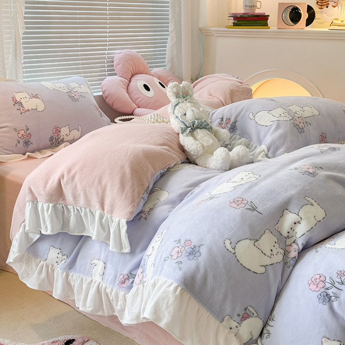 91家纺网 家纺一手货源 找家纺 昔可 2023新款韩系ins花边款牛奶绒四件套 花花小猫咪