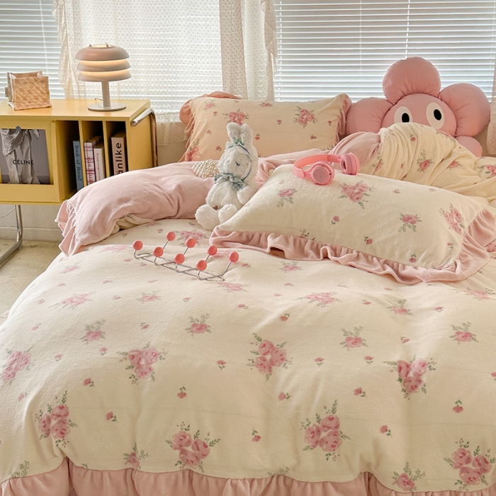 91家纺网 家纺一手货源 找家纺 昔可 2023新款韩系ins花边款牛奶绒四件套 午后茶花