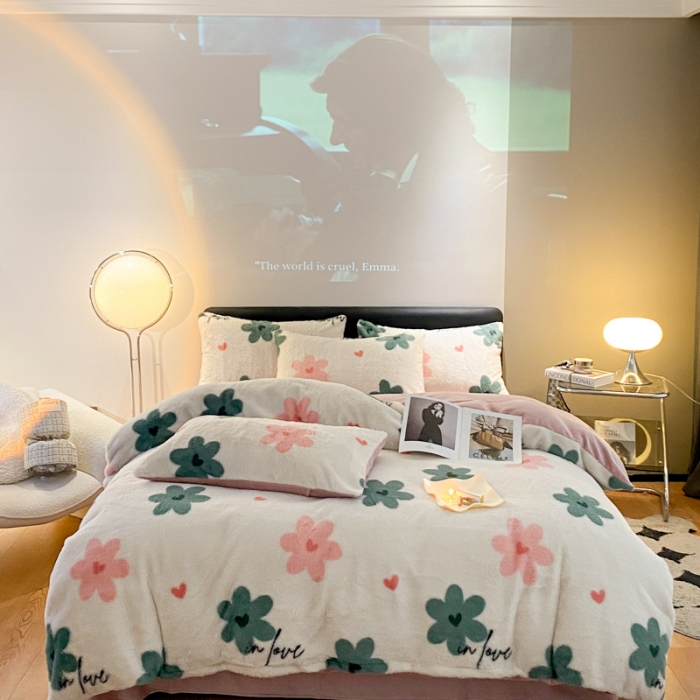 91家纺网 家纺一手货源 找家纺 金奇达 210G牛奶绒多巴胺印象兔绒四件套 水仙花