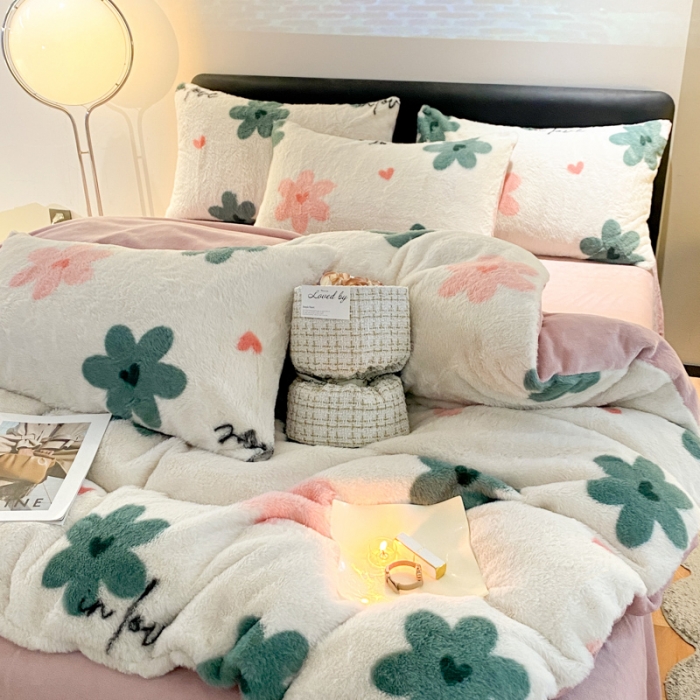 91家纺网 家纺一手货源 找家纺 金奇达 210G牛奶绒多巴胺印象兔绒四件套 水仙花