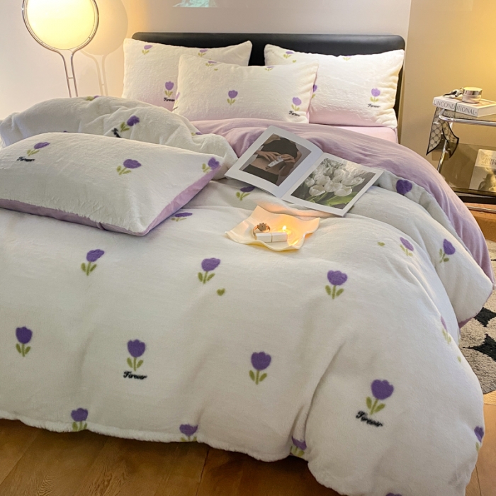 91家纺网 家纺一手货源 找家纺 金奇达 210G牛奶绒多巴胺印象兔绒四件套 温语紫