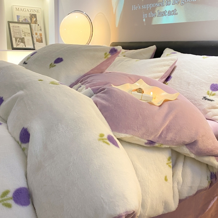91家纺网 家纺一手货源 找家纺 金奇达 210G牛奶绒多巴胺印象兔绒四件套 温语紫